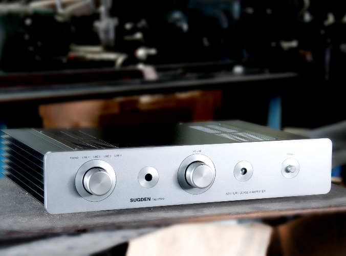 Sugden A21 Signature integrated amplifier in titanium, front view