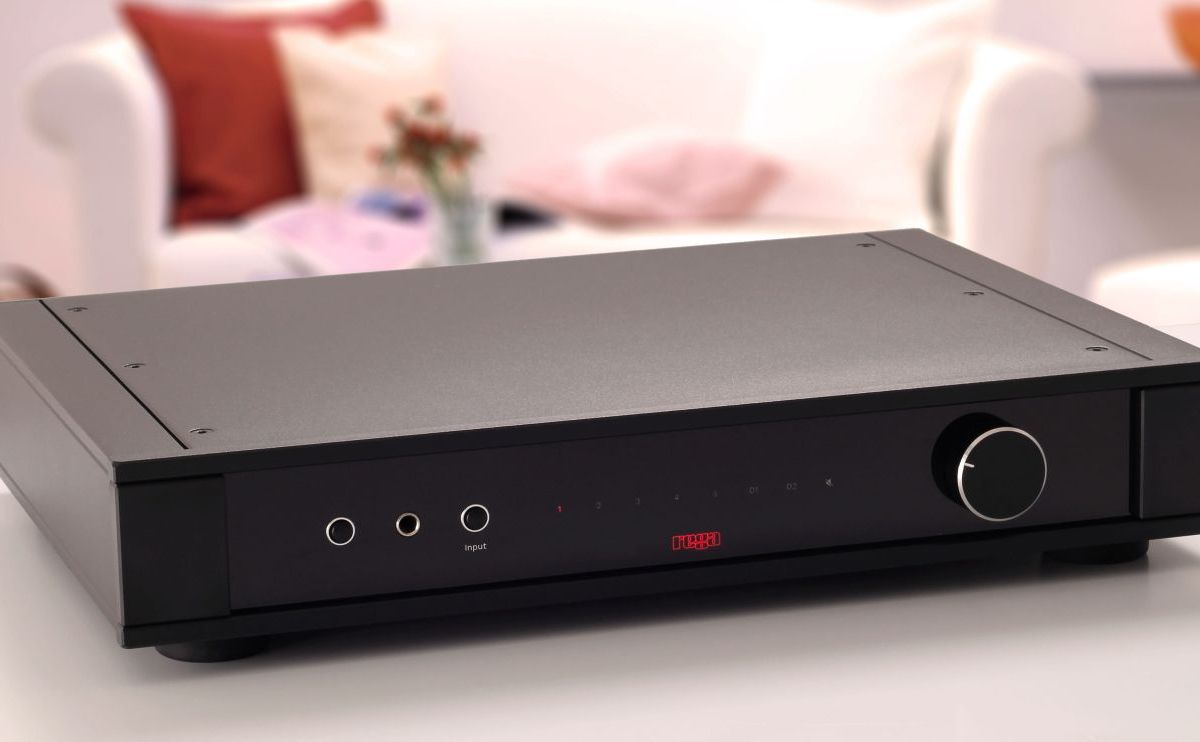 Rega Elex MK4 Integrated Amplifier, official integrated amplifier view 2