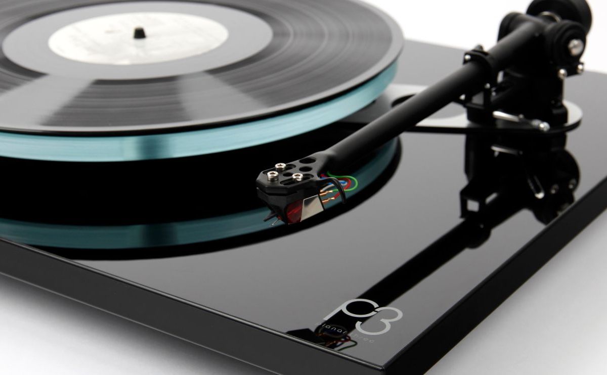 Rega Planar 3 turntable with Nd3 cartridge