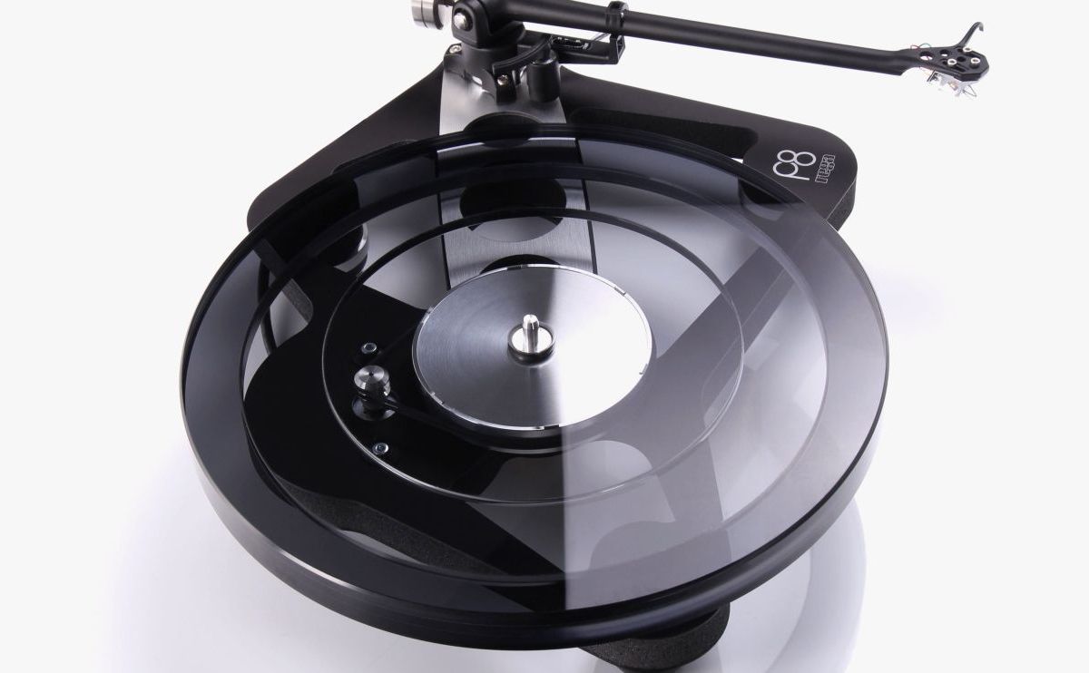 Rega Planar 8 turntable, alternate official product view