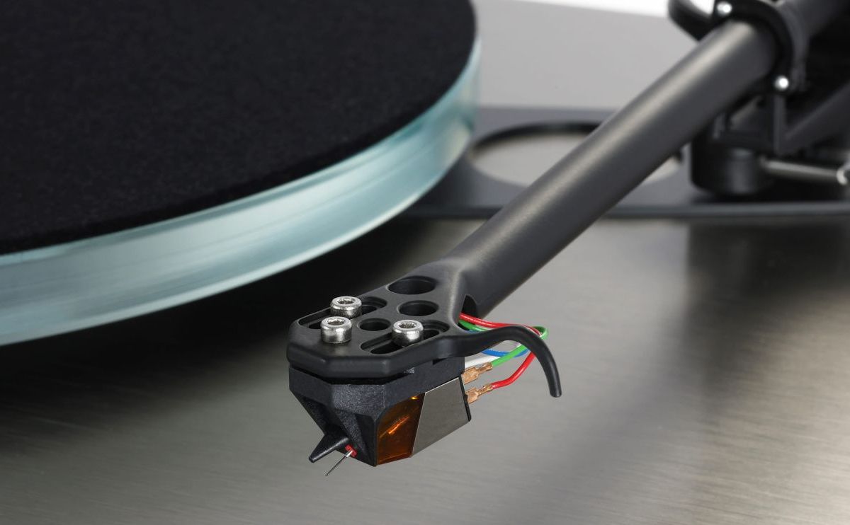 Rega Planar 6 RS Edition turntable in Brushed Metal