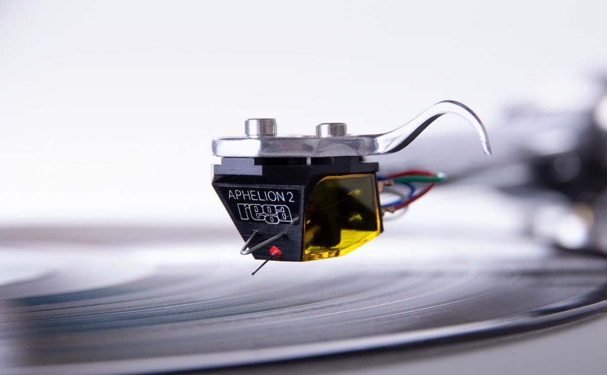 Rega Aphelion 2 MC Reference Cartridge, official cartridge view 2