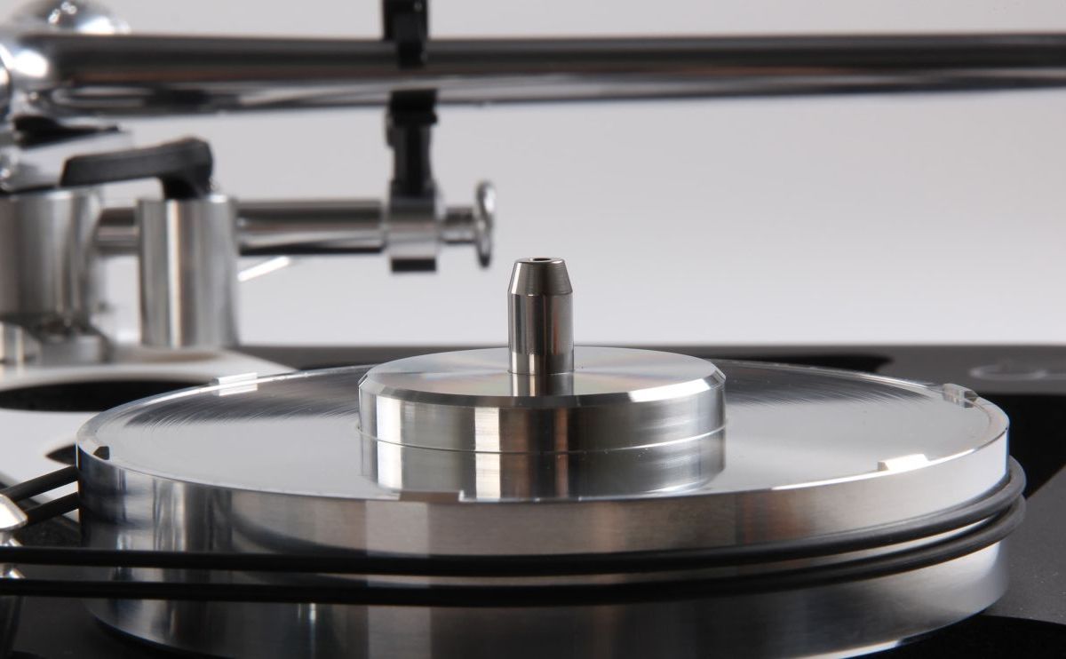 Rega Planar 10 turntable, alternate official product view