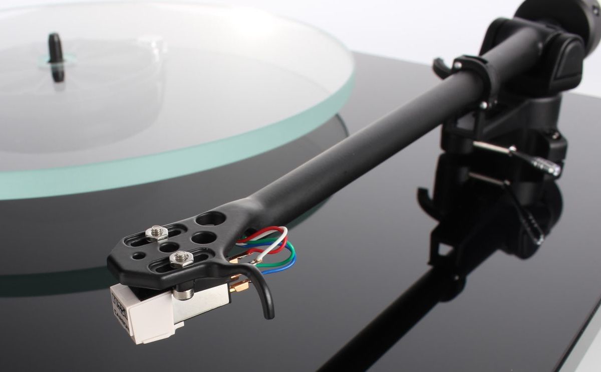 Rega RB220 Tonearm - official product detail 2
