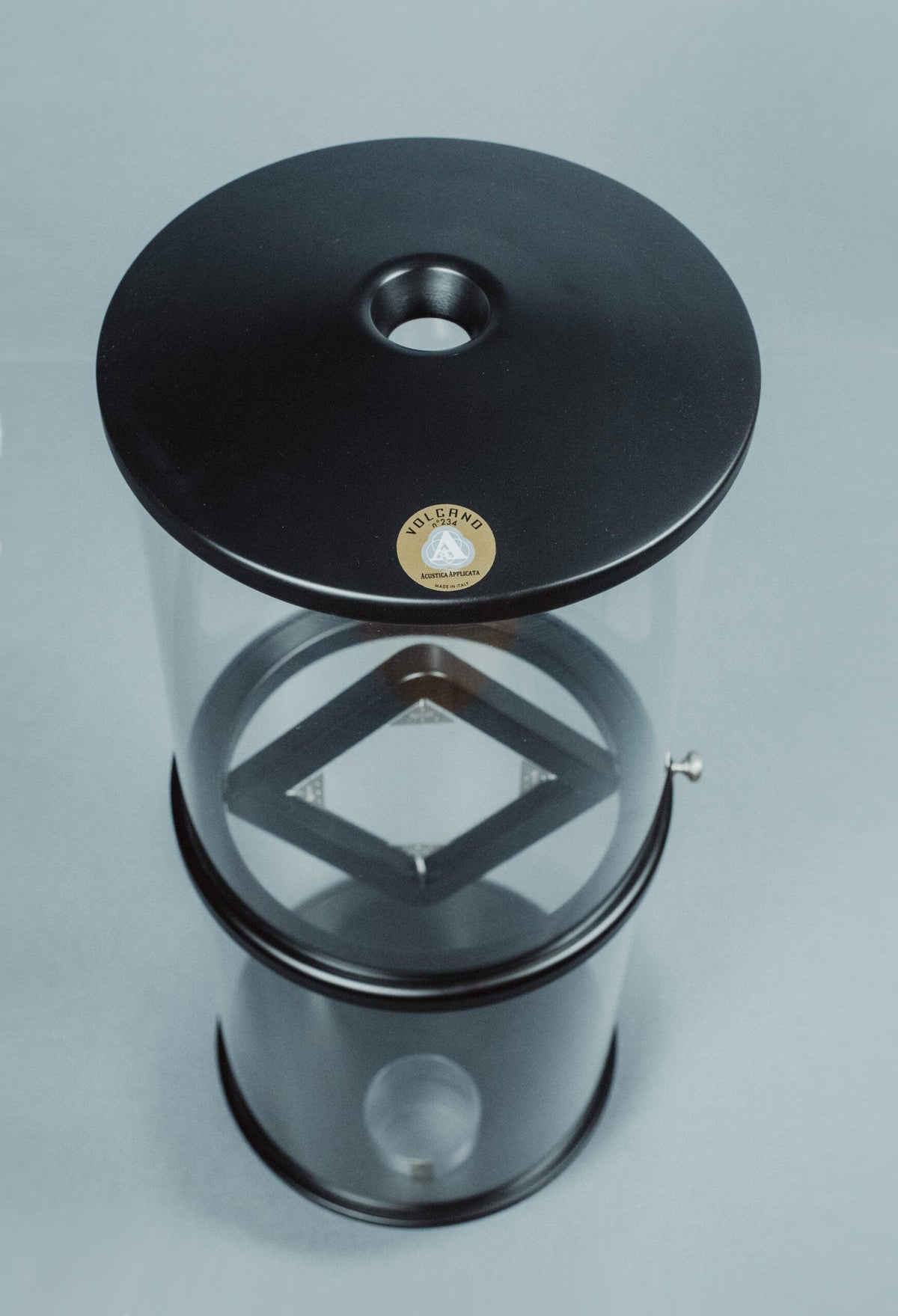 Acustica Applicata VOLCANO in Black, top and tuning membrane detail